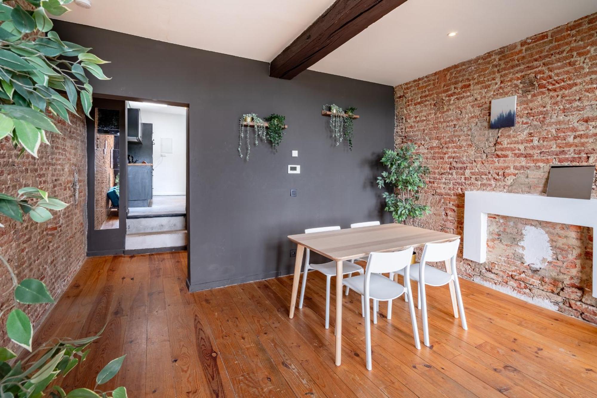 Charming Two-Bedroom River Side Apartment Antuérpia Exterior foto